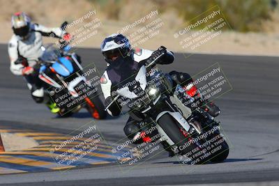 media/Dec-18-2022-SoCal Trackdays (Sun) [[8099a50955]]/Turn 10 (140pm)/